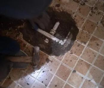 石首卫生间漏水维修公司为您分享下卫生间渗水如何处理及注意事项